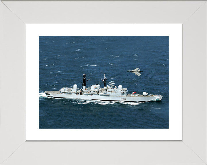 HMS Southampton (D90) Photo Print - Starboard View - Royal Navy Type 42 Destroyer Hampshire Prints 10 x 8 White Fram Yes