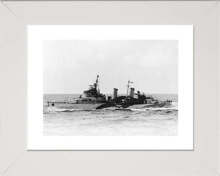 HMS Edinburgh (16) Royal Navy Town Class Light Cruiser Port Side Photo Print Wall Art Decor Posters, Prints, & Visual Artwork Hampshire Prints 10 x 8 White Frame Yes