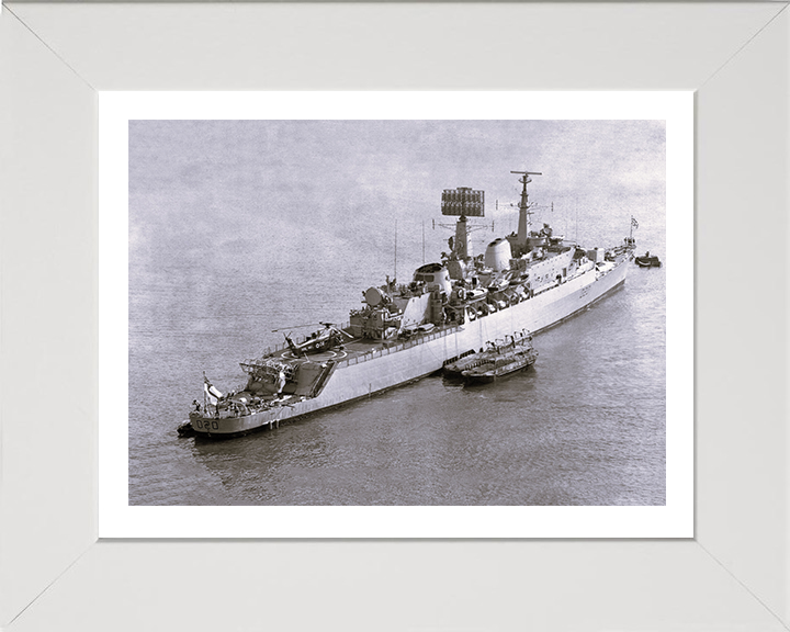 HMS Fife D20 | Photo Print | Framed Print | Poster | County Class | Destroyer | Royal Navy Hampshire Prints