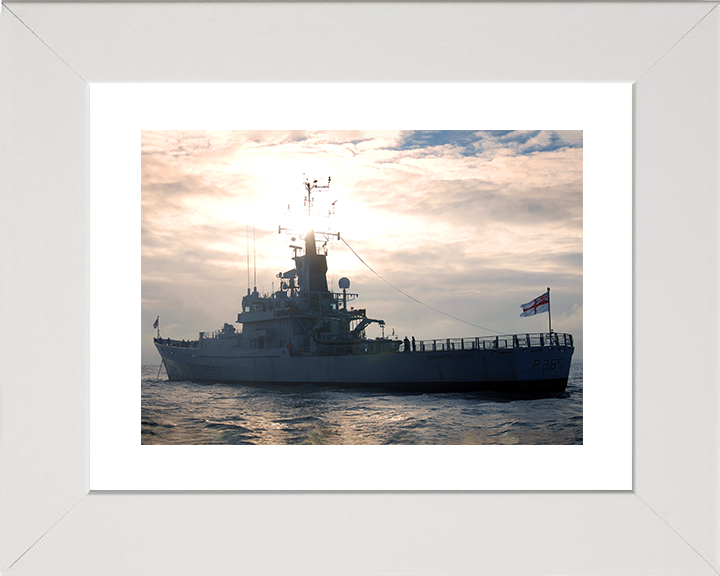 HMS Dumbarton Castle (P265) Royal Navy Castle Class Patrol Vessel At Anchor Photo Print Wall Art Decor Posters, Prints, & Visual Artwork Hampshire Prints 10 x 8 White Frame Yes