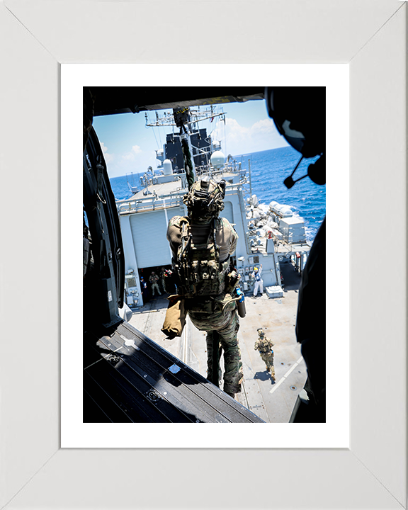 Royal Marine Commando Fast Rope from a Merlin Photo Print - 42 Commando Hampshire Prints 10 x 8 White Frame Yes