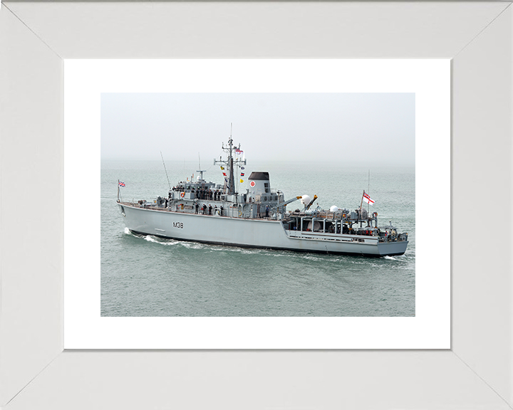 HMS Atherstone (M38) Royal Navy Hunt Class Mine Warfare Vessel Leaving Harbour Photo Print Wall Art Decor Posters, Prints, & Visual Artwork Hampshire Prints 10 x 8 White Frame Yes