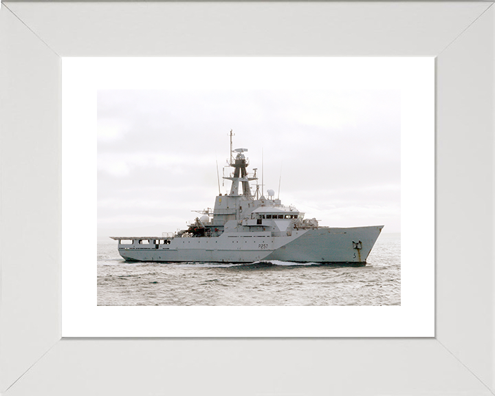 HMS Clyde (P257) Royal Navy River Class Patrol Vessel Underway Starboard Side View Photo Print Wall Art Decor Posters, Prints, & Visual Artwork Hampshire Prints 10 x 8 White Frame Yes