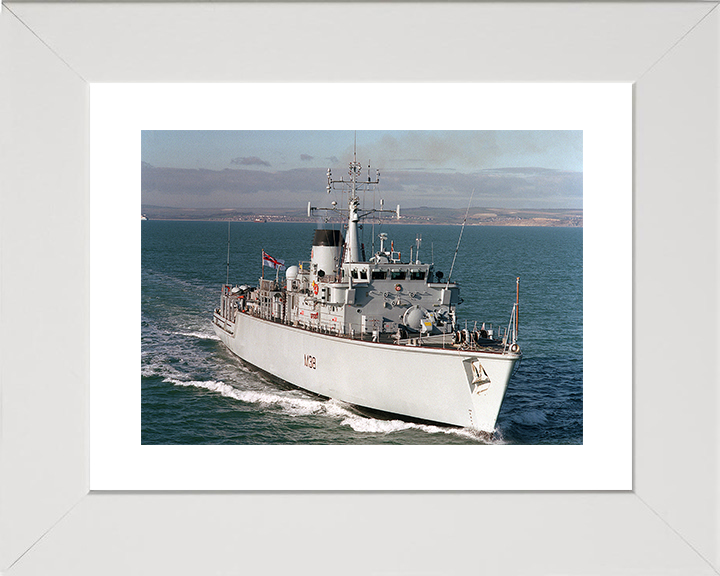 HMS Atherstone (M38) Royal Navy Hunt Class Mine Warfare Vessel Underway Starboard Bow View Photo Print Wall Art Decor Posters, Prints, & Visual Artwork Hampshire Prints 10 x 8 White Frame Yes
