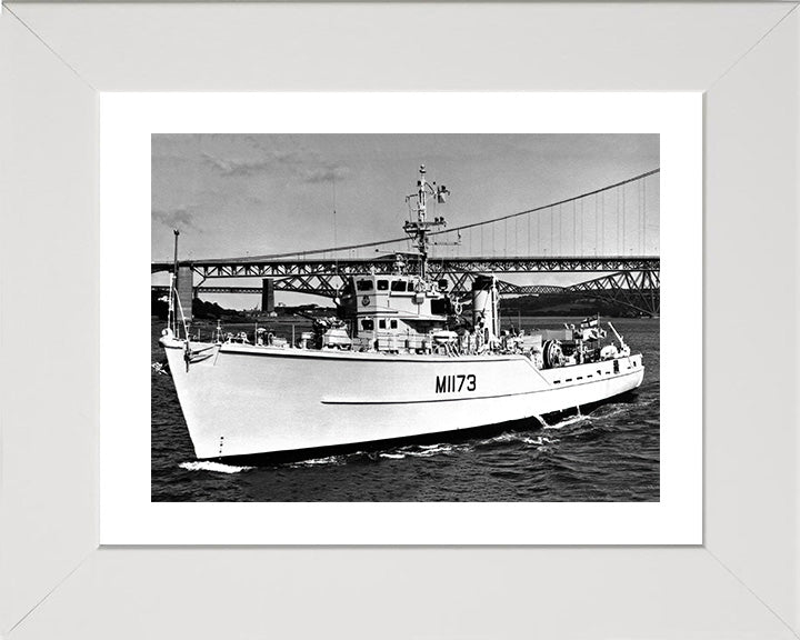 HMS Pollington M1173 | Photo Print | Framed Print | Ton Class | Minesweeper | Royal Navy Hampshire Prints