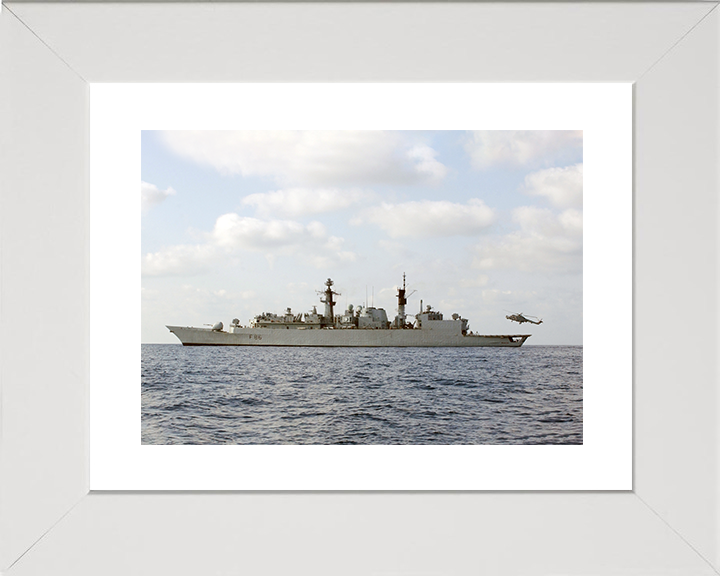 HMS Campbeltown (F86) Royal Navy Type 22 Frigate Port Beam View Photo Print Wall Art Decor Posters, Prints, & Visual Artwork Hampshire Prints 10 x 8 White Frame Yes