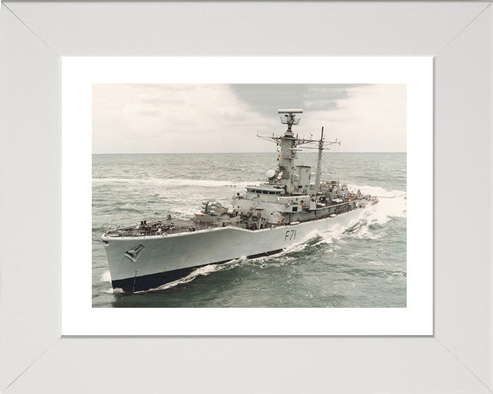HMS Scylla F71 | Photo Print | Framed Print | Leander Class | Frigate | Royal Navy Hampshire Prints