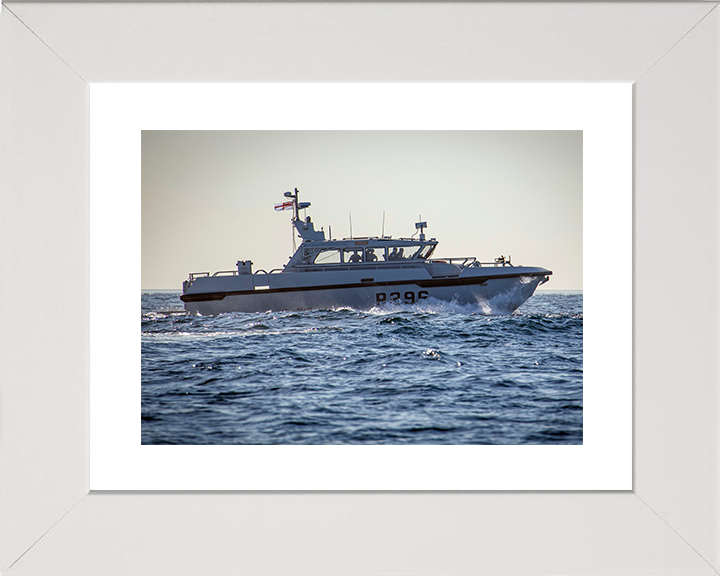 HMS Dagger (P296) Royal Navy Cutlass Class Patrol Vessel Starboard View Photo Print Wall Art Decor Posters, Prints, & Visual Artwork Hampshire Prints 10 x 8 White Frame Yes