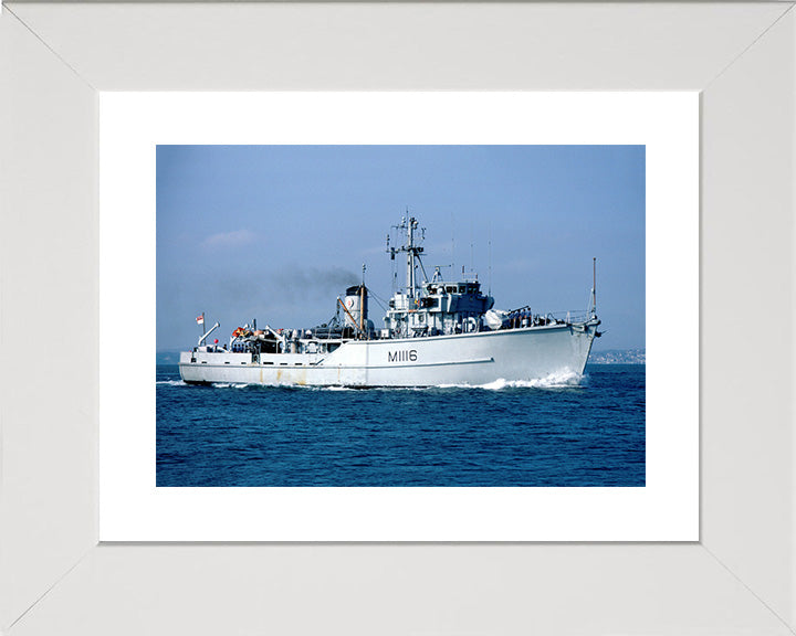 HMS Wilton M1116 | Photo Print | Framed Print | Ton Class | Minesweeper | Royal Navy Hampshire Prints