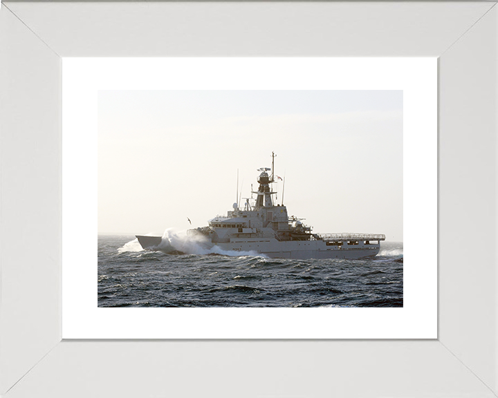 HMS Clyde (P257) Royal Navy River Class Patrol Vessel Riding Waves Photo Print Wall Art Decor Posters, Prints, & Visual Artwork Hampshire Prints 10 x 8 White Frame Yes