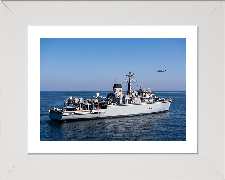 HMS Ledbury (M30) Photo Print - Persian Gulf 2020 - Royal Navy Hunt Class Minesweeper Hampshire Prints 10 x 8 White Frame Yes