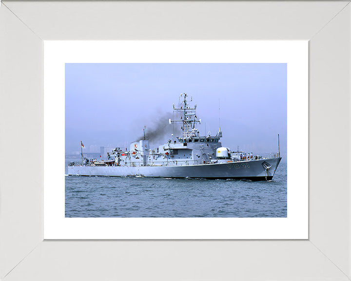 HMS Starling P241 | Photo Print | Framed Print | Peacock Class | Patrol Vessel | Royal Navy Hampshire Prints