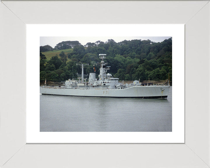 HMS Scylla F71 | Photo Print | Framed Print | Leander Class | Frigate | Royal Navy Hampshire Prints