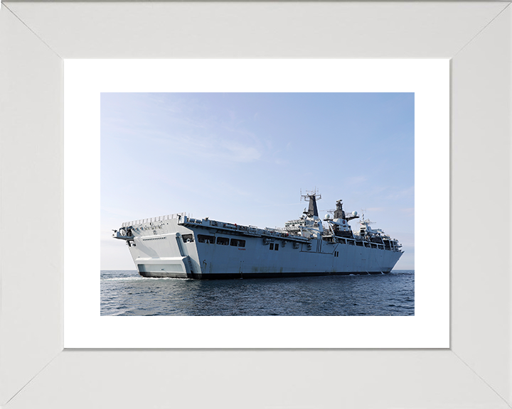 HMS Bulwark (L15) Royal Navy Albion Class Amphibious Ship Low Starboard Quarter View Photo Print Wall Art Decor Posters, Prints, & Visual Artwork Hampshire Prints 10 x 8 White Frame Yes