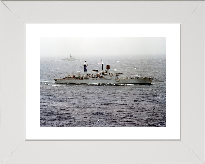 HMS Coventry (D118) Royal Navy Type 42 Destroyer Underway Photo Print Wall Art Decor Posters, Prints, & Visual Artwork Hampshire Prints 10 x 8 White Frame Yes