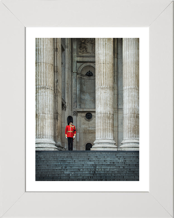 Grenadier Guard at st Paul's cathedral Photo Print - British Army Hampshire Prints 10 x 8 White Frame Yes