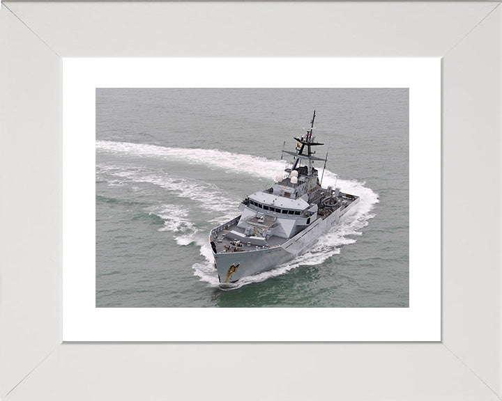 HMS Tyne P281 Royal Navy River class offshore patrol vessel Photo Print or Framed Print - Hampshire Prints