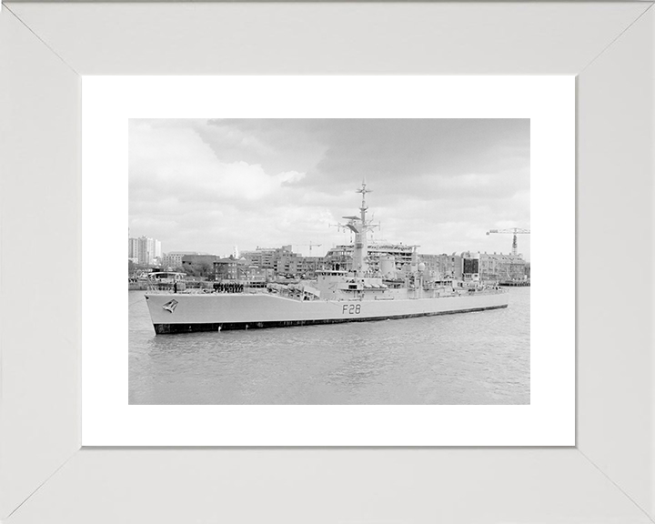 HMS Cleopatra (F28) Royal Navy Leander Class Frigate Entering Port Photo Print Wall Art Decor Posters, Prints, & Visual Artwork Hampshire Prints 10 x 8 White Frame Yes