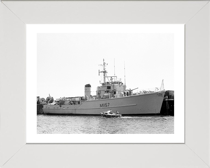 HMS Kirkliston M1157 | Photo Print | Framed Print | Ton Class | Minesweeper | Royal Navy Hampshire Prints