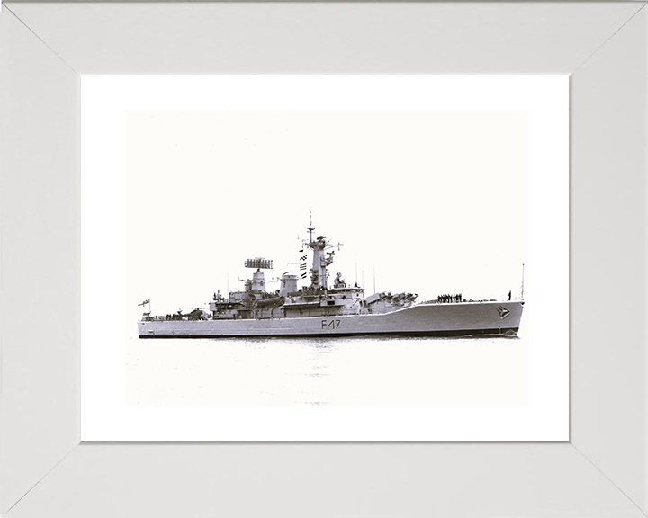 HMS Danae (F47) Photo Print - Portsmouth 1983 - Royal Navy Leander Class Frigate Hampshire Prints 10 x 8 White Frame Yes