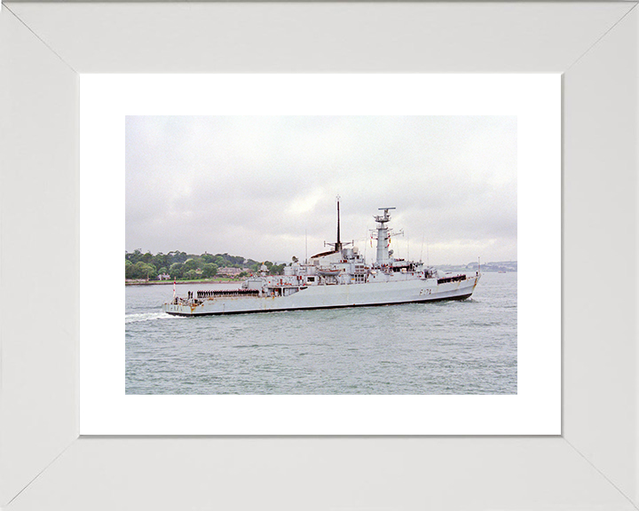 HMS Alacrity (F174) Royal Navy Type 21 Frigate Starboard View Photo Print Wall Art Decor Posters, Prints, & Visual Artwork Hampshire Prints 10 x 8 White Frame Yes