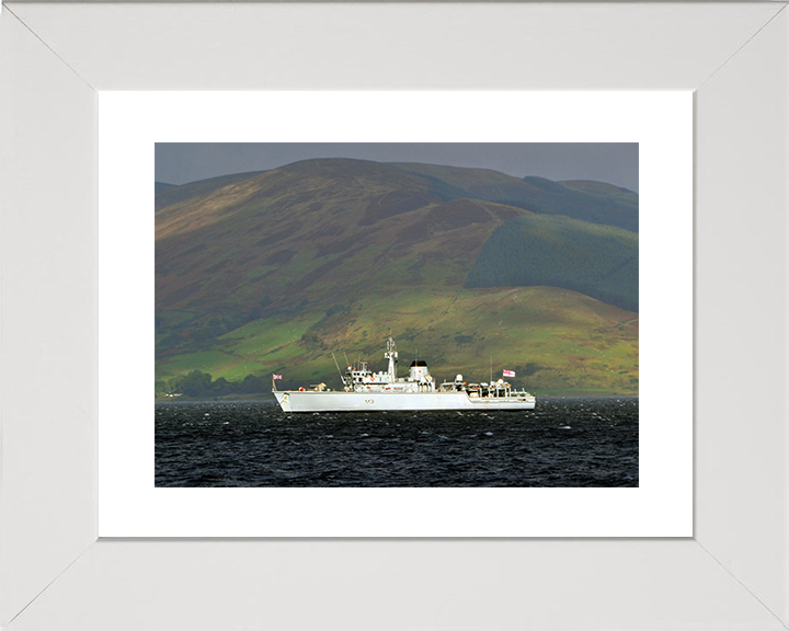 HMS Cattistock (M31) Royal Navy Hunt Class MineHunter at Anchor Photo Print Wall Art Decor Posters, Prints, & Visual Artwork Hampshire Prints 10 x 8 White Frame Yes