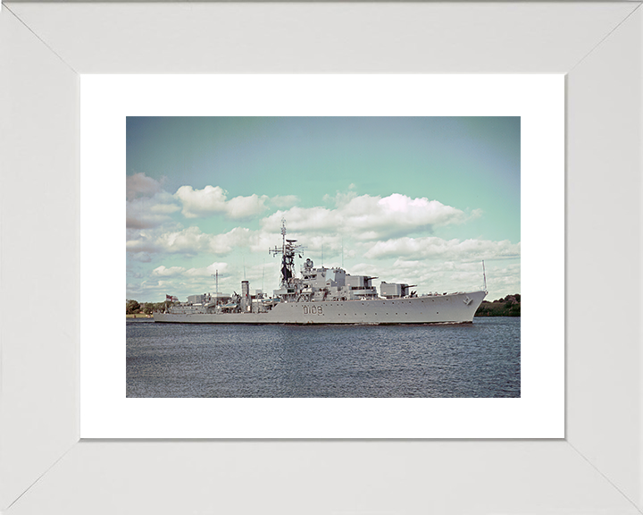 HMS Dainty (D108) Royal Navy Daring Class Destroyer Low Starboard View Photo Print Wall Art Decor Posters, Prints, & Visual Artwork Hampshire Prints 10 x 8 White Frame Yes