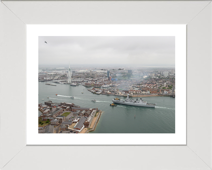 HMS Diamond (D34) Royal Navy Type 45 Destroyer Entering Portsmouth 2012 Photo Print Wall Art Decor Posters, Prints, & Visual Artwork Hampshire Prints 10 x 8 White Frame Yes