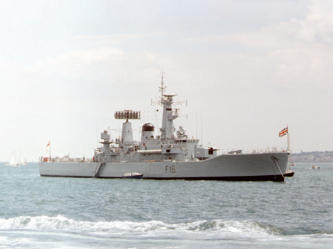 HMS Diomede (F16) Royal Navy Leander Class Frigate At Anchor Photo Print Wall Art Decor Posters, Prints, & Visual Artwork Hampshire Prints 6 x 4 No Frame No