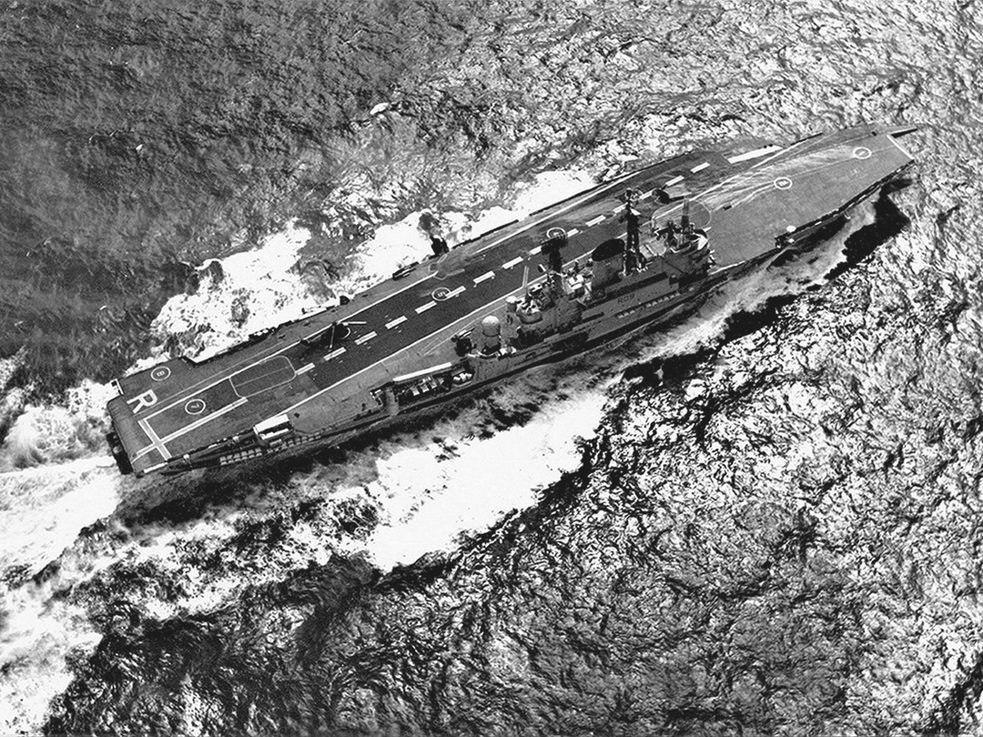 HMS Ark Royal (R09) Royal Navy Audacious Class Aircraft Carrier Photo Print Wall Art Decor Posters, Prints, & Visual Artwork Hampshire Prints 6 x 4 No Frame No
