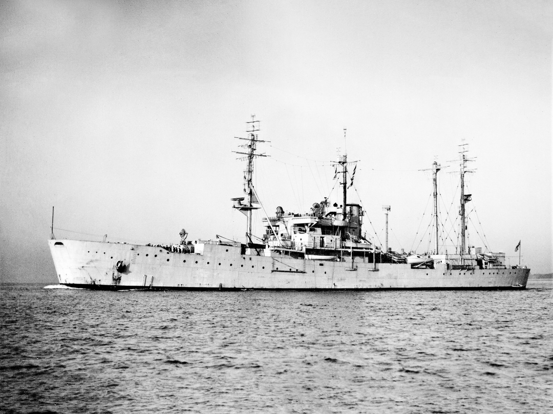 HMS Boxer (F121) Royal Navy Landing Ship Port Side View Photo Print Wall Art Decor Posters, Prints, & Visual Artwork Hampshire Prints 6 x 4 No Frame No