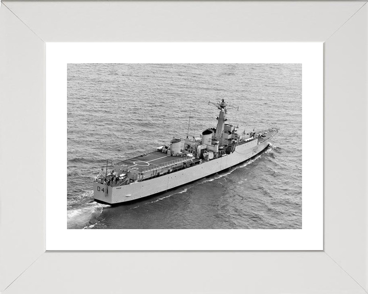 HMS Matapan D43 Battle Class Destroyer Starboard View Photo Print - Posters, Prints, & Visual Artwork - by Hampshire Prints (image 4 of 9)
