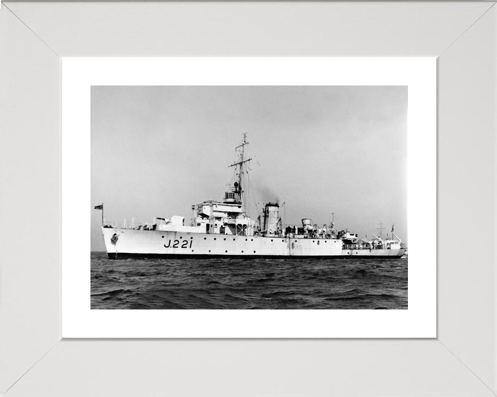 HMS Onyx J221 Algerine Class Minesweeper 1939 to 1945 Photo Print - Posters, Prints, & Visual Artwork - by Hampshire Prints (image 4 of 9)