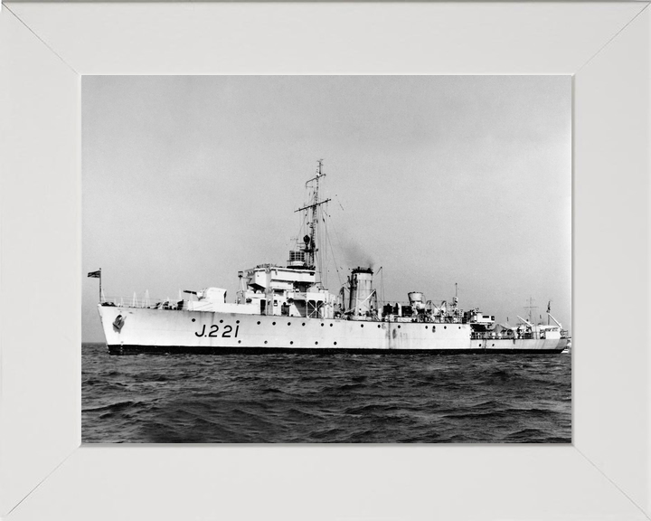 HMS Onyx J221 Algerine Class Minesweeper 1939 to 1945 Photo Print - Posters, Prints, & Visual Artwork - by Hampshire Prints (image 5 of 9)