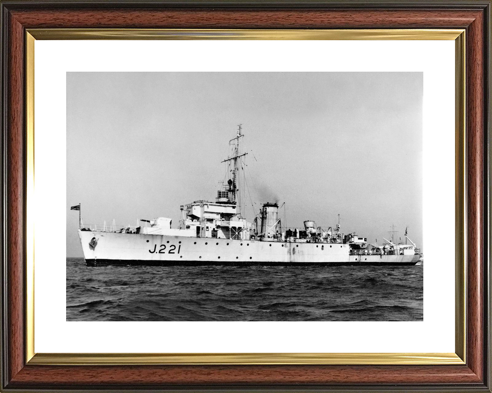 HMS Onyx J221 Algerine Class Minesweeper 1939 to 1945 Photo Print - Posters, Prints, & Visual Artwork - by Hampshire Prints (image 8 of 9)