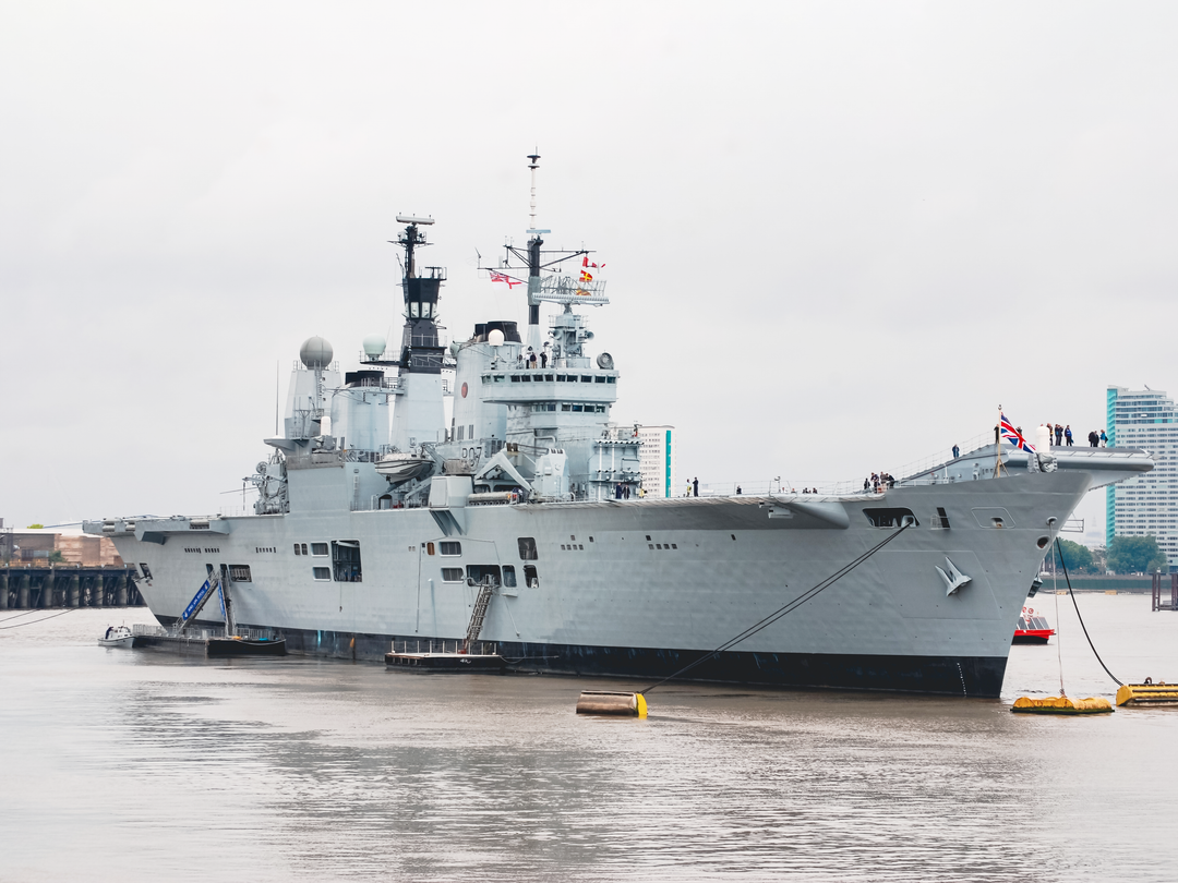 HMS Ark Royal (R07) Royal Navy Invincible Class Aircraft Carrier At A Buoy Photo Print Wall Art Decor Posters, Prints, & Visual Artwork Hampshire Prints 6 x 4 No Frame No