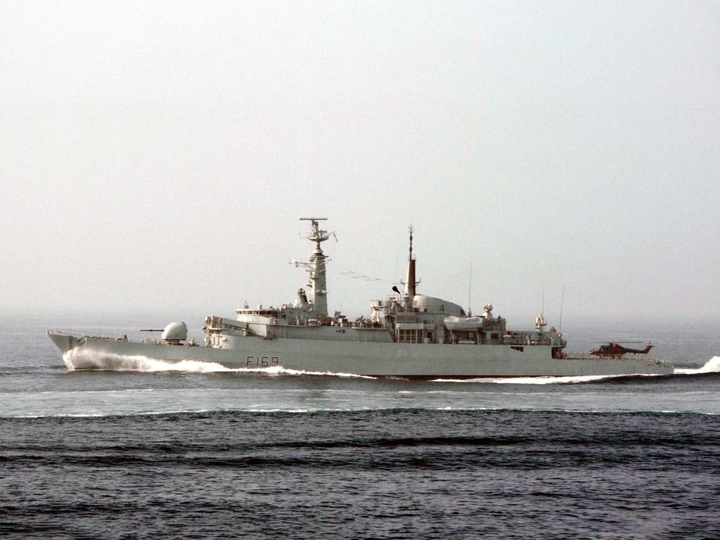 HMS Amazon (F169) Royal Navy Type 21 Frigate At Speed Photo Print Wall Art Decor Posters, Prints, & Visual Artwork Hampshire Prints 6 x 4 No Frame No