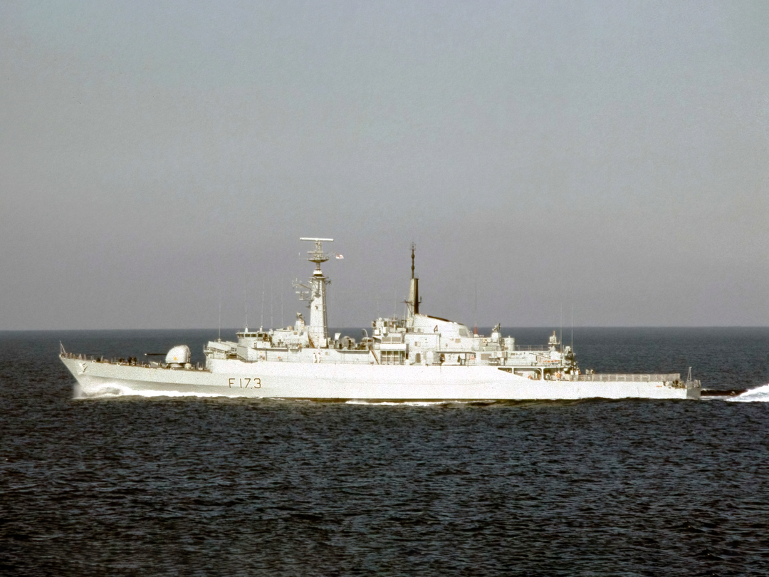 HMS Arrow (F173) Royal Navy Type 21 Frigate Port Beam View Photo Print Wall Art Decor Posters, Prints, & Visual Artwork Hampshire Prints 6 x 4 No Frame No