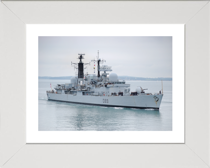 HMS Exeter D89 Type 42 Destroyer 2005