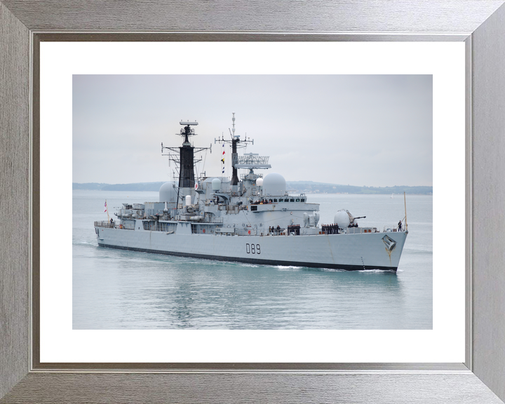 HMS Exeter D89 Type 42 Destroyer 2005