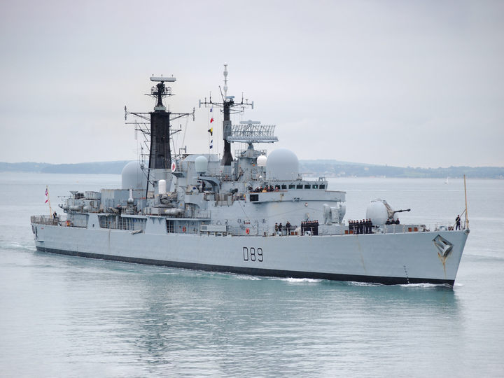 HMS Exeter D89 Type 42 Destroyer 2005