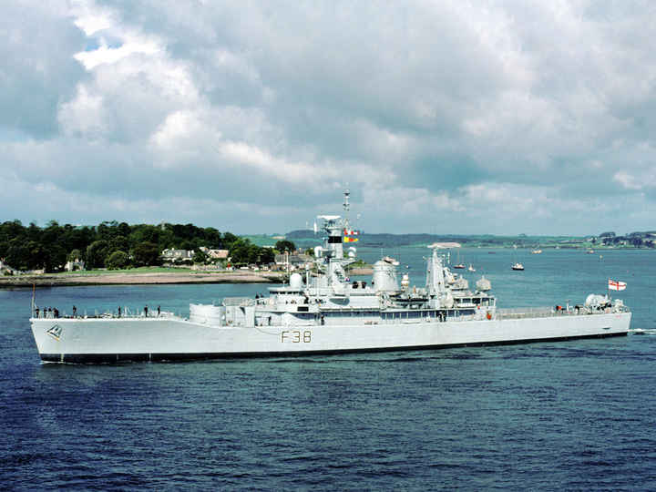 HMS Arethusa (F38) Royal Navy Leander Class Port Side View In Colour Frigate Photo Print Wall Art Decor Posters, Prints, & Visual Artwork Hampshire Prints 6 x 4 No Frame No
