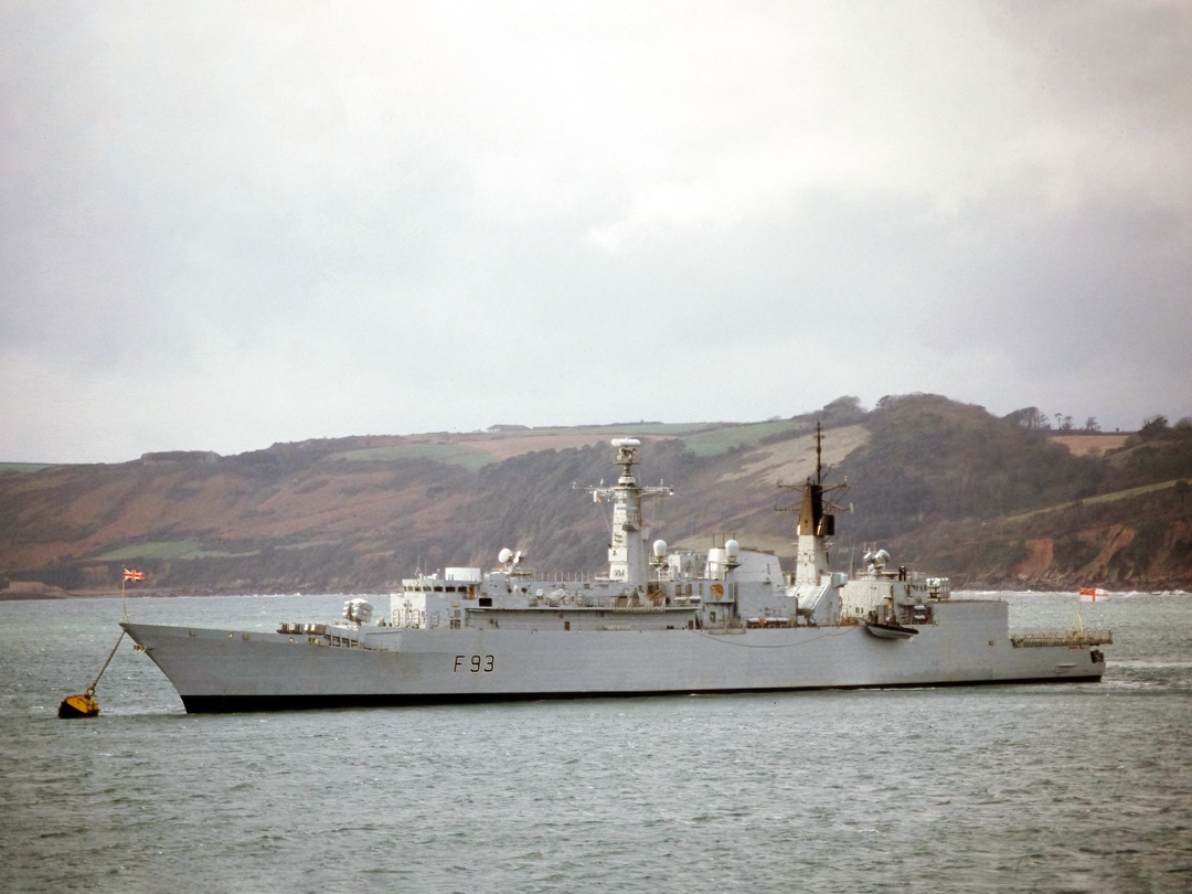 HMS Beaver (F93) Royal Navy Type 22 Frigate At A Buoy Photo Print Wall Art Decor Posters, Prints, & Visual Artwork Hampshire Prints 6 x 4 No Frame No