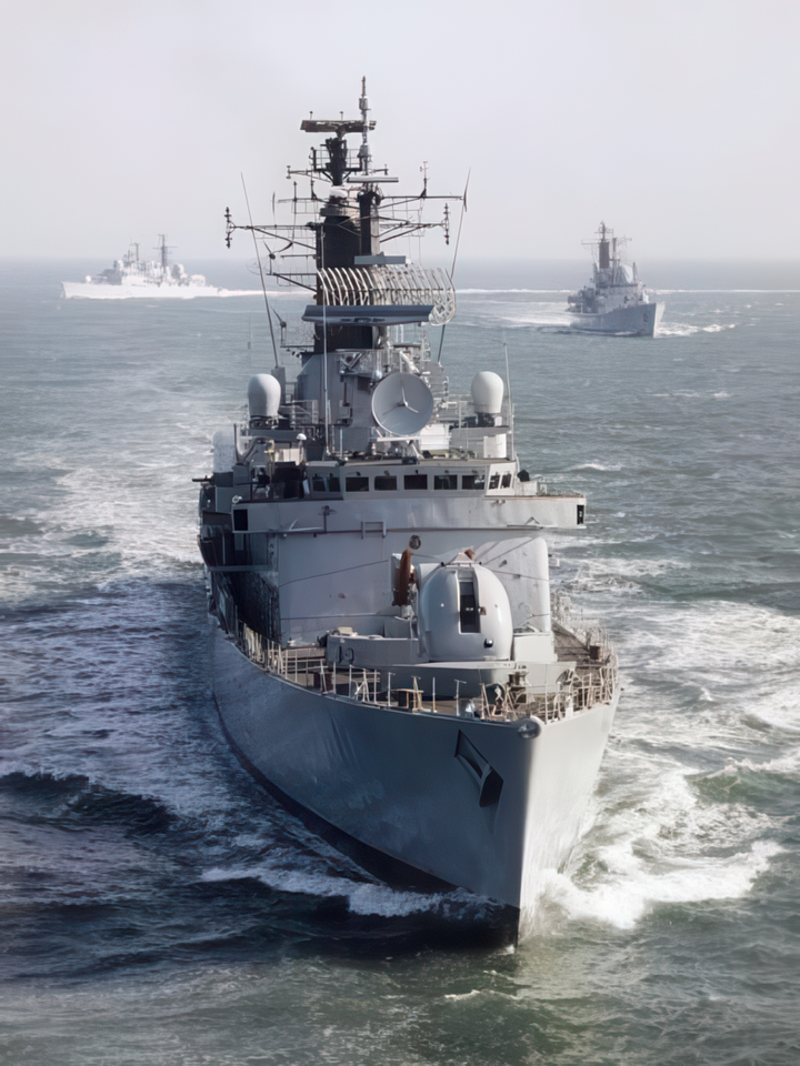 HMS Birmingham (D86) Royal Navy Type 42 Destroyer Bow View Photo Print Wall Art Decor Posters, Prints, & Visual Artwork Hampshire Prints 6 x 4 No Frame No