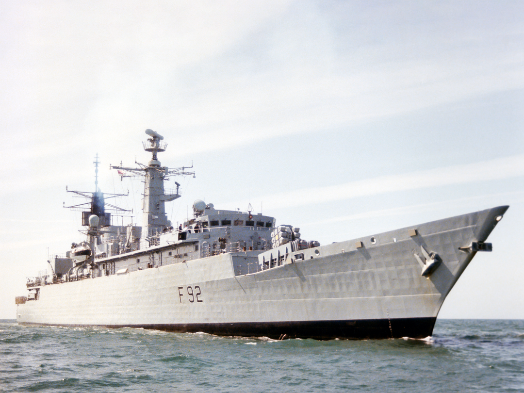 HMS Boxer (F92) Royal Navy Type 22 Frigate Starboard Side View Photo Print Wall Art Decor Posters, Prints, & Visual Artwork Hampshire Prints 6 x 4 No Frame No