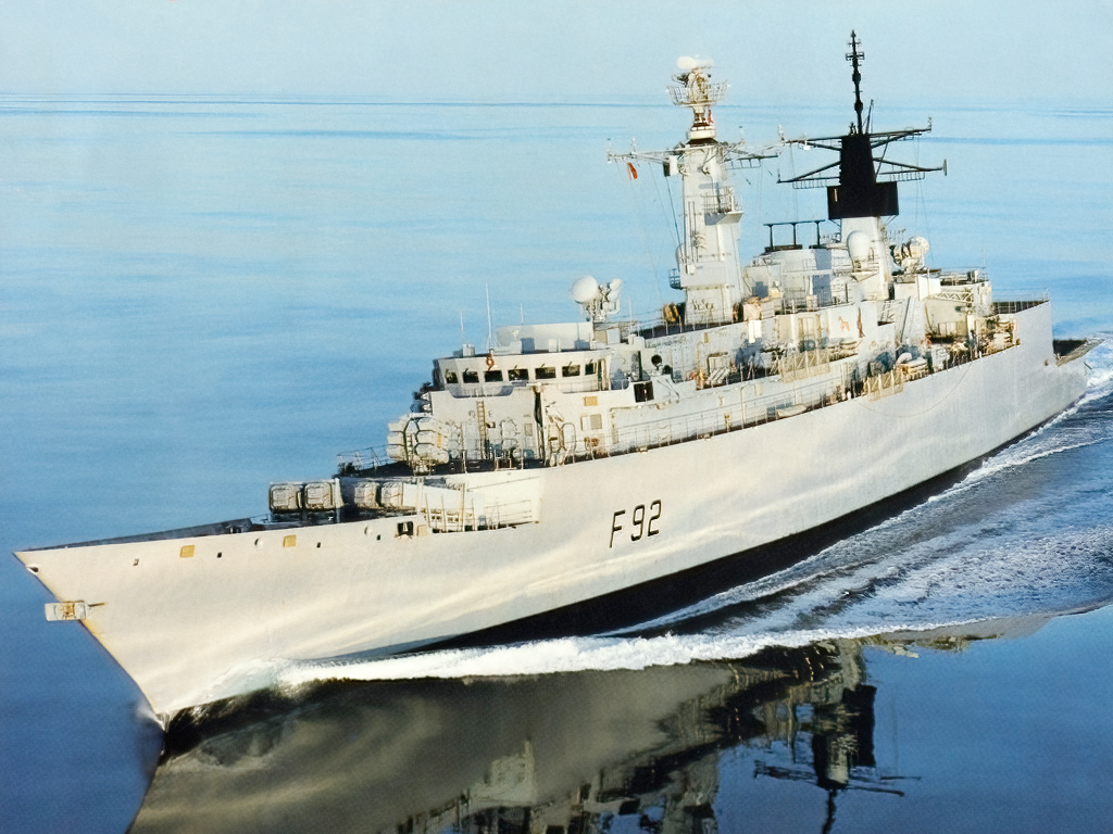 HMS Boxer (F92) Royal Navy Type 22 Frigate Port Side Reflections Photo Print Wall Art Decor Posters, Prints, & Visual Artwork Hampshire Prints 6 x 4 No Frame No