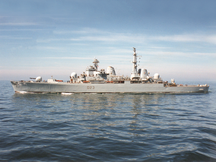 HMS Bristol (D23) Royal Navy Type 82 Destroyer Port Beam View Photo Print Wall Art Decor Posters, Prints, & Visual Artwork Hampshire Prints 6 x 4 No Frame No