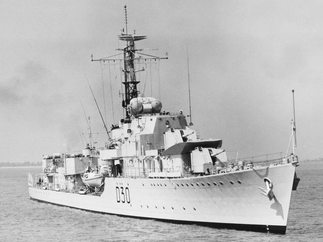 HMS Carron (D30) Royal Navy C Class Destroyer Starboard Bow View Photo Print Wall Art Decor Posters, Prints, & Visual Artwork Hampshire Prints 6 x 4 No Frame No