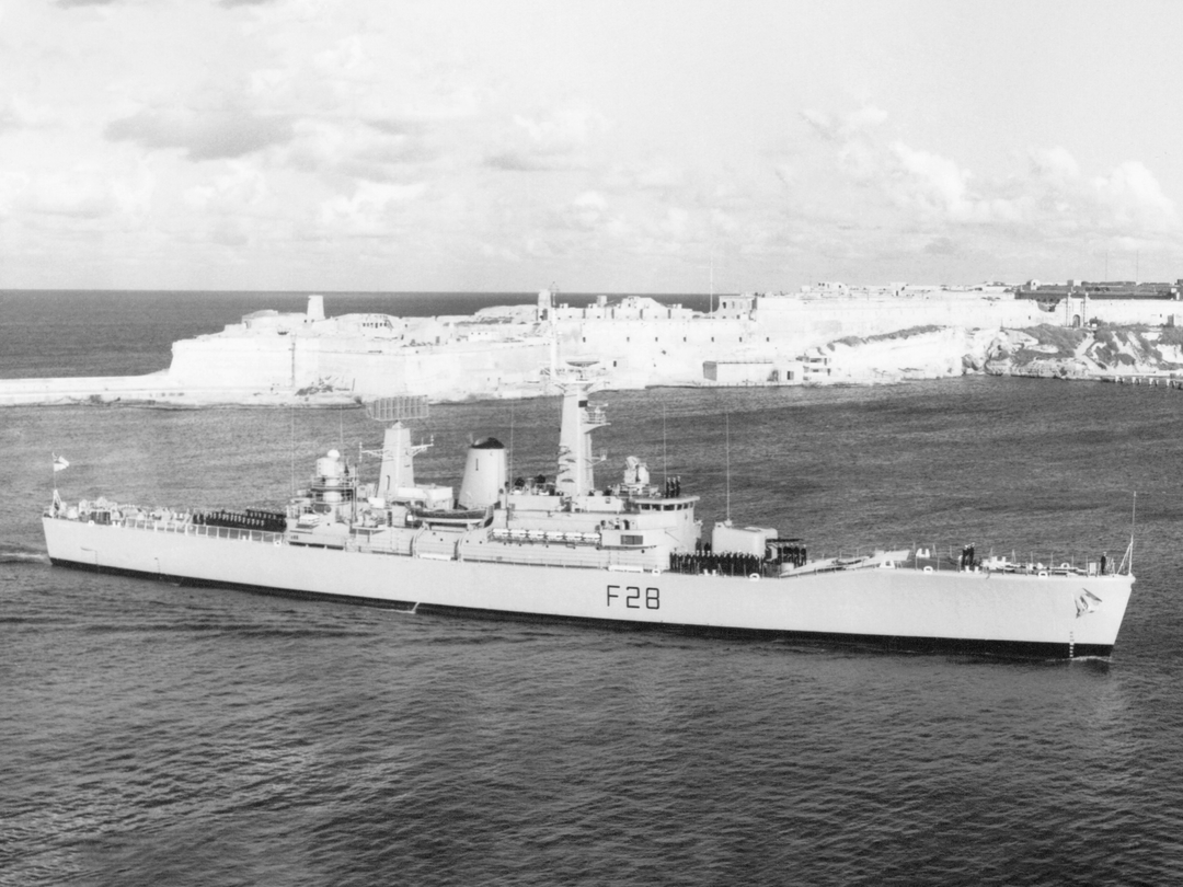 HMS Cleopatra (F28) Royal Navy Leander Class Frigate Valletta Malta Photo Print Wall Art Decor Posters, Prints, & Visual Artwork Hampshire Prints 6 x 4 No Frame No