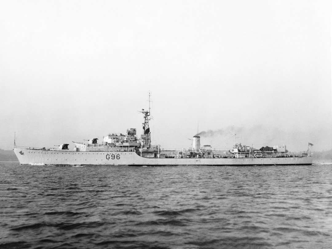 HMS Crossbow (G96) Royal Navy Weapon Class Destroyer Low Port Beam View Photo Print Wall Art Decor Posters, Prints, & Visual Artwork Hampshire Prints 6 x 4 No Frame No